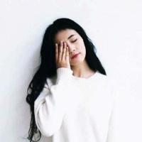 故事很美. “话用嘴讲人用眼看套