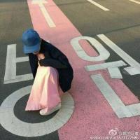 偶尔粉色少女心 开始学会隐藏情绪 隐