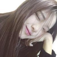 天生爱笑 独自承受着所有，却始