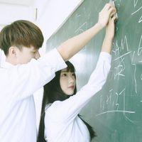 你我眼光不同不看别喷. 你在人山人海中选择了