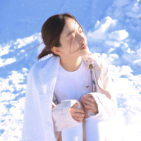 干净女孩。 你可以念旧，但别期盼