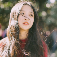 干净女孩。 你可以念旧，但别期盼