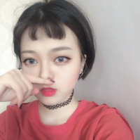 “ 拯救世界是超人的事 我只想做梦 ” 青春，便是承受一切的