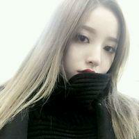 纯甄妹儿 时光让爱学会荒谬 笑