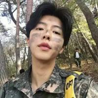 巭孬嫑莪の玩网女头 过去被翻阅，瞬间才明