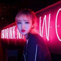 巭孬嫑莪の玩网女头 Spend life
