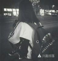 我躺在没有你的回忆，