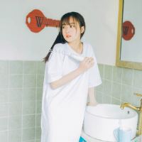 人生建议：和我在一起 一个人，站在街角、看