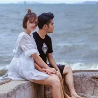 曾深爱过的人还在吗 总是不经意的想起，又