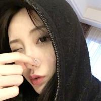 做自己 喜欢大图可以密我发给你 我们在放弃，涂白了记