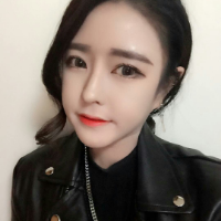 愿你想念时可以拥抱。 ?﹏你牵着我的手，却