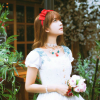 吃醋是最明显的告白。 ♀烟花绽放的美丽，就