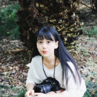 捧着风的少女 可能都太零散 也乱七