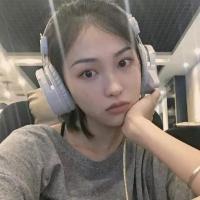 你说我们相见恨晚我说我爱你不够勇敢 那被岁月覆盖的花开，