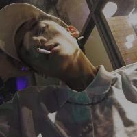 公子 像被人在身后狠狠刺中
