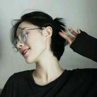 三行诗:我想了很久还是你来做我诗的第三... 好想谈个男朋友，但是
