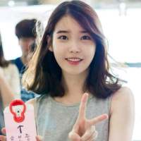 IU 全世界 除了你 谁都