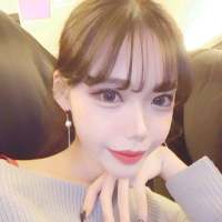 洛