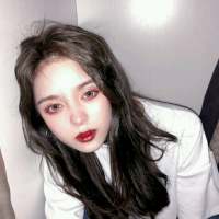 后悔 早已习惯用手机来掩饰