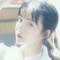 怀蠢少女。清纯女生头像。 有没有和我一样羡慕顾