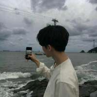 爱是无辜的风筝，拉着