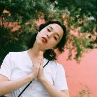 “ 不怕孤独 怕不清醒 怕没梦想 怕力不从心... 大概这辈子最苦的糖就