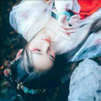 古风系女，桃花运 你是一个人孤独，还是