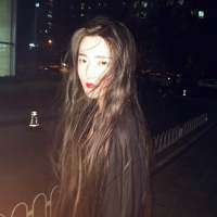 总归有人看不惯你 你能怎样百般讨好还是... 曾经的曾经，将来的将