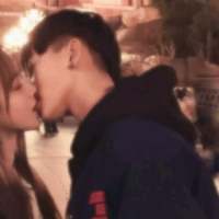 这么甜，你属糖的吧 阳光在指尖跳跃，正如